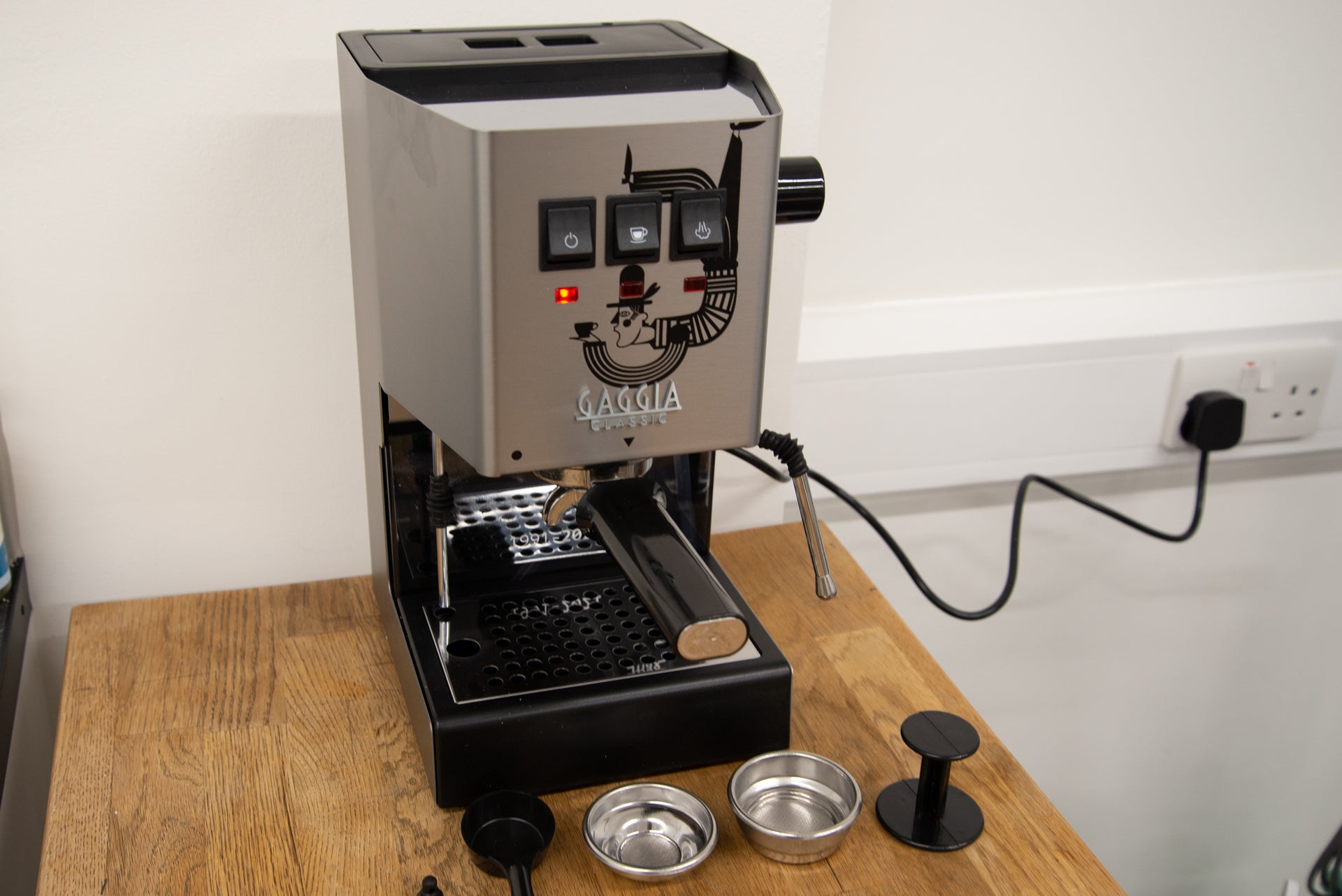 1639150838 Gaggia Classic 30 Jahre Limited Edition Review