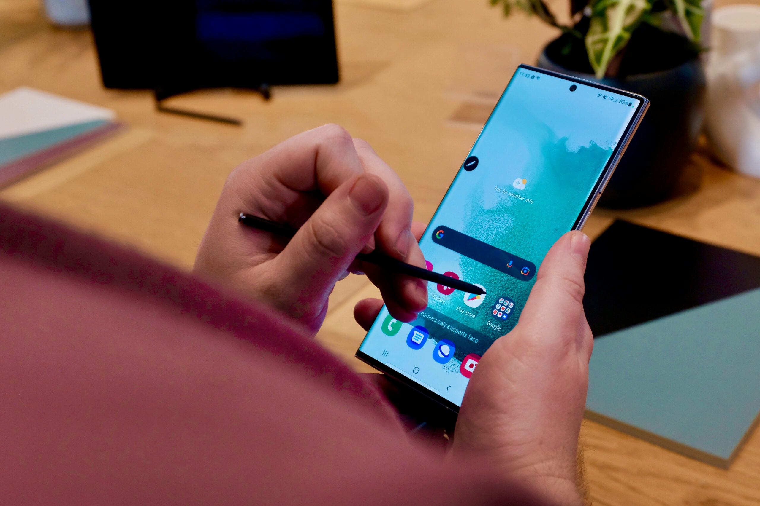 1644804021 Das Infinity O Display von Samsung erklaert Was bedeutet es