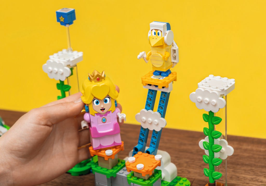 1647093644 Prinzessin Peach hat sich endlich dem Super Mario Lego Universum angeschlossen