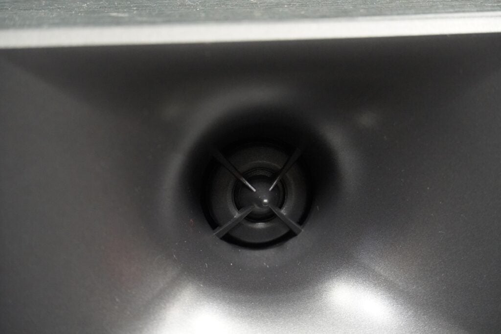 Klipsch Cinema 400 Nahaufnahme des Horntreibers