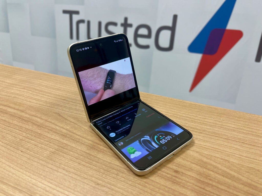 Samsung Galaxy Z Flip 3 Youtube