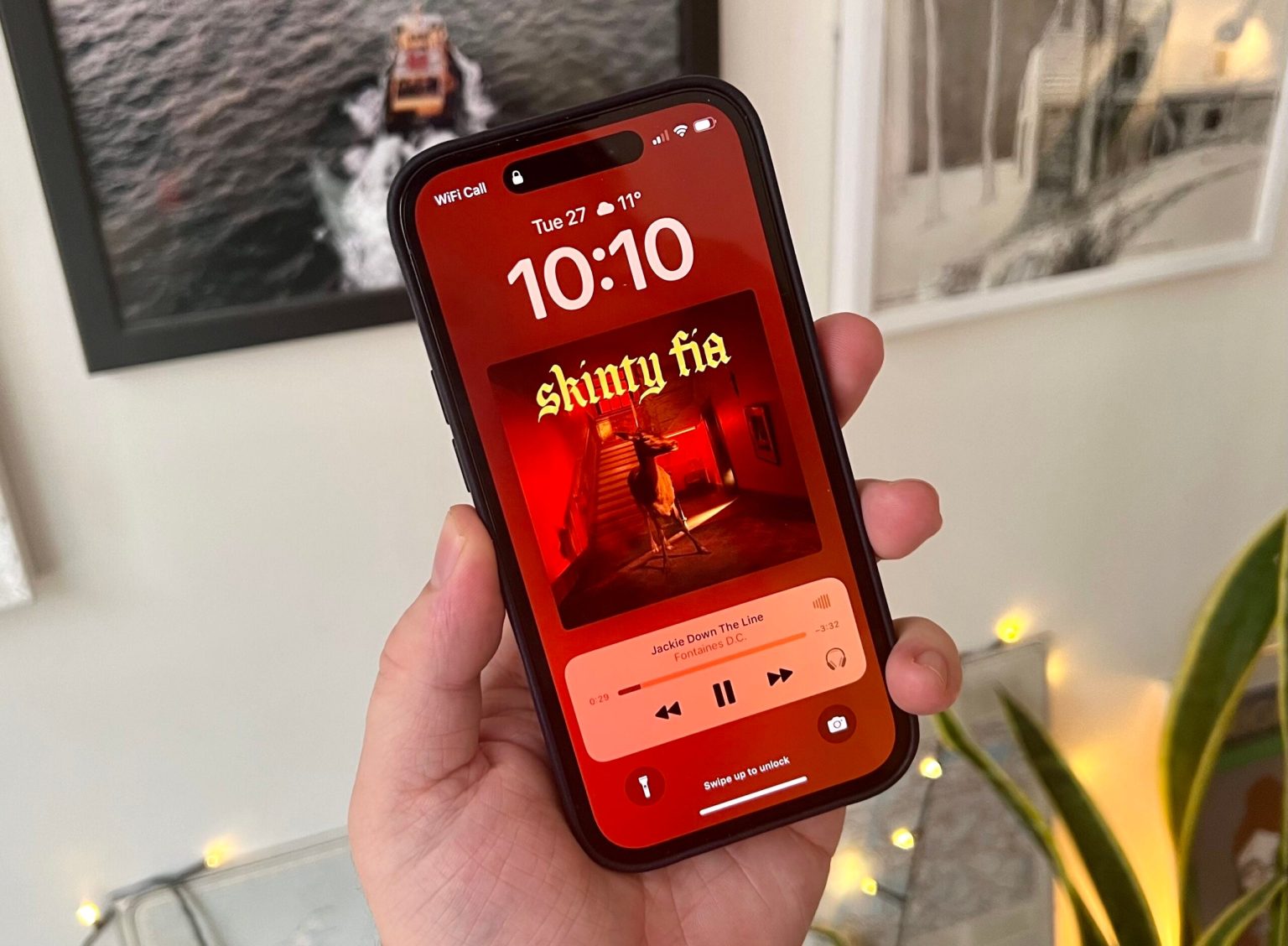 1664308810 So erhalten Sie Albumcover um den gesamten Sperrbildschirm in iOS