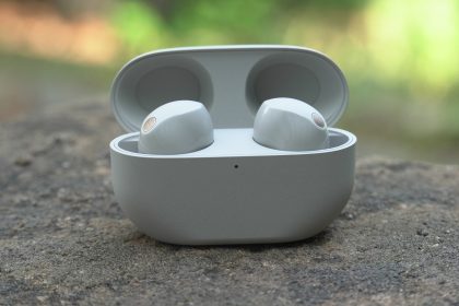 How to pair Sony WF 1000XM5 to an Android smartphone