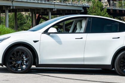 1698432621 So oeffnen Sie Tesla Tueren am Model S 3 X und