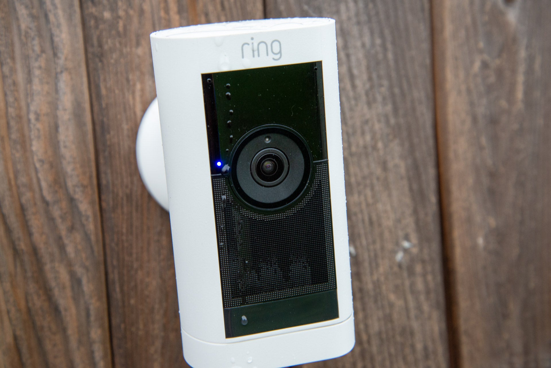 Vorderansicht der Ring Stick Up Cam Pro