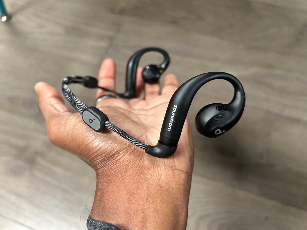 Soundcore AeroFit Pro mit Nackenbügel