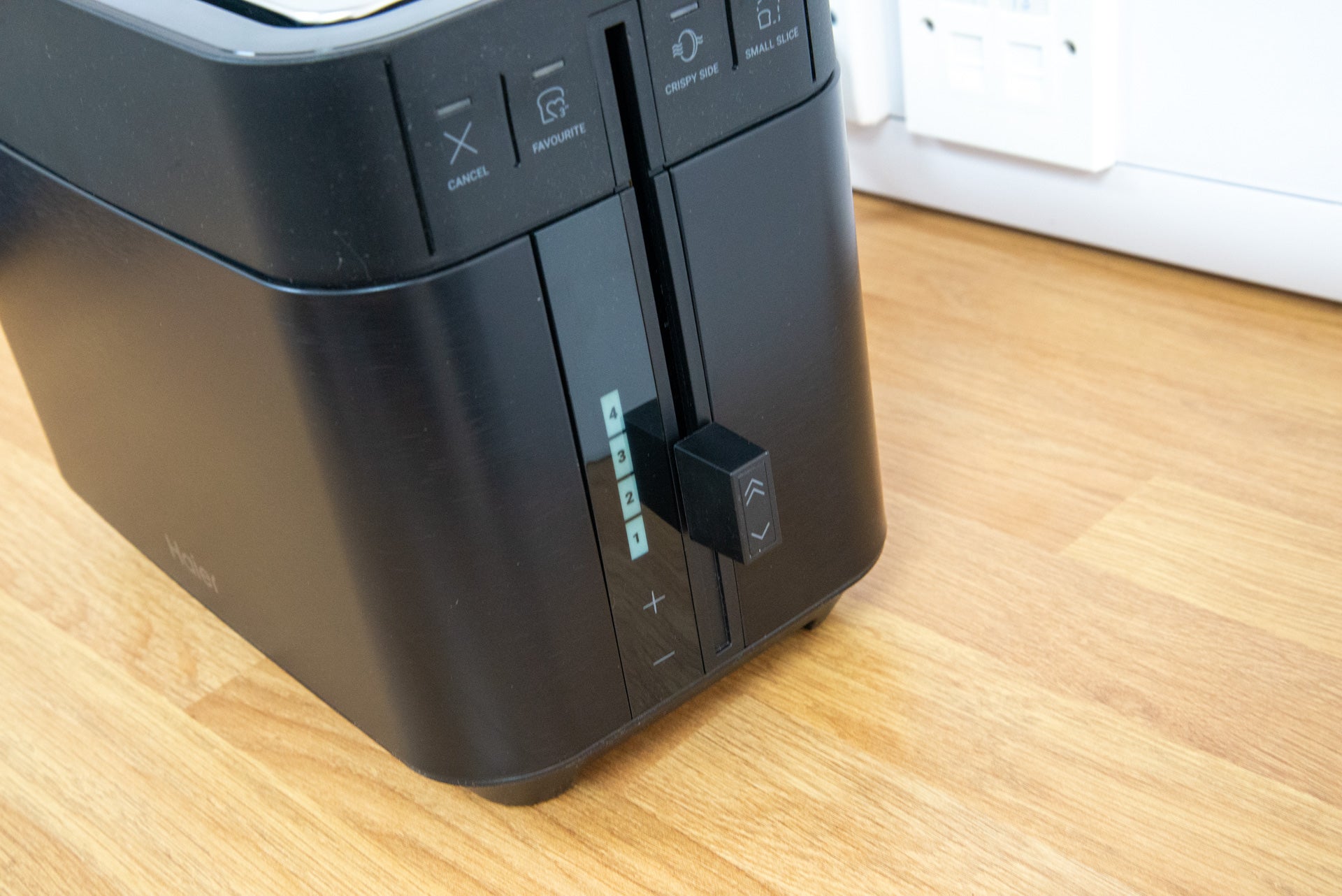 Haier I-Master Series 5 Toaster 2-Scheiben-Bedienelemente