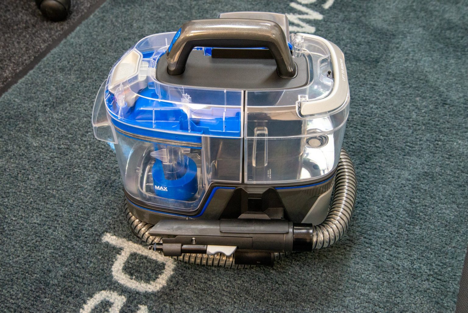 1705736945 Vax SpotWash Home Cordless Testbericht
