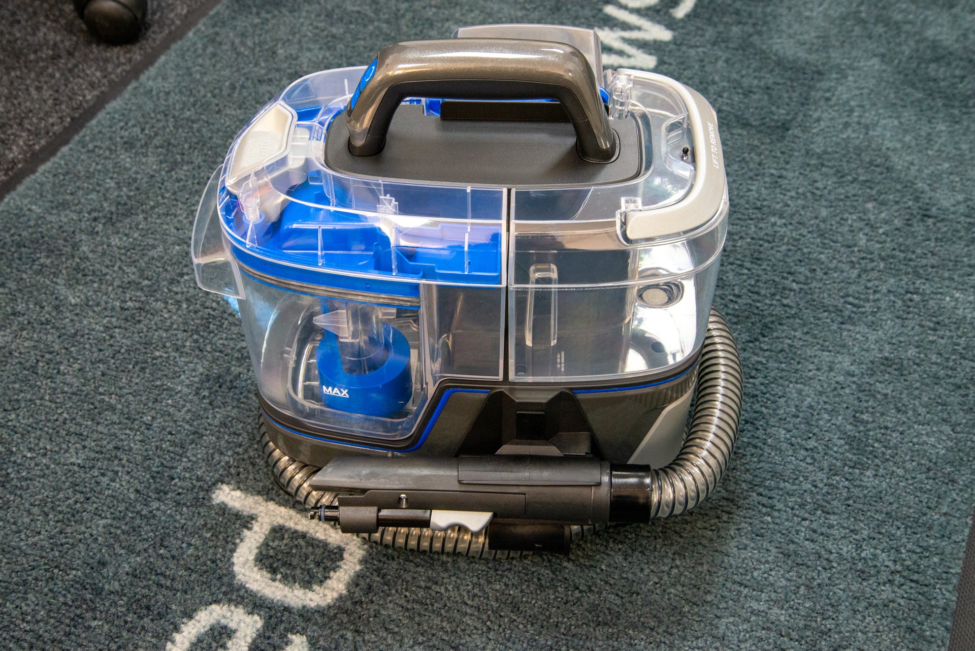 1705736945 Vax SpotWash Home Cordless Testbericht