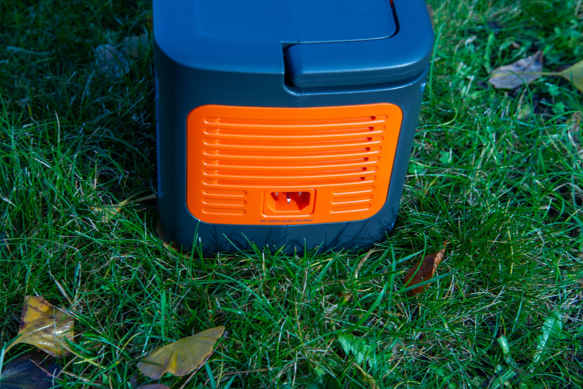 Jackery Explorer 300 Plus AC-Eingang