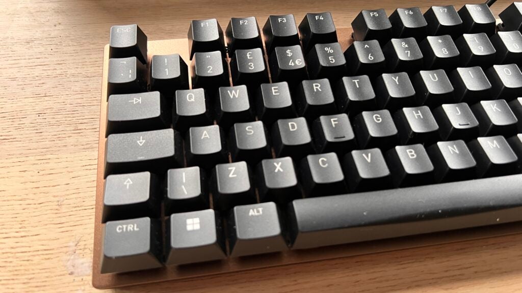 Cherry KC 200 MX linke Seite