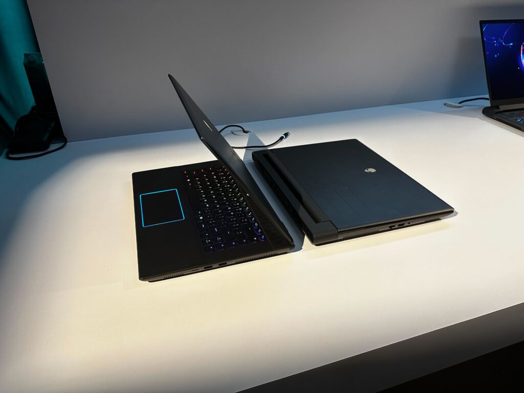 Alienware M16 R2