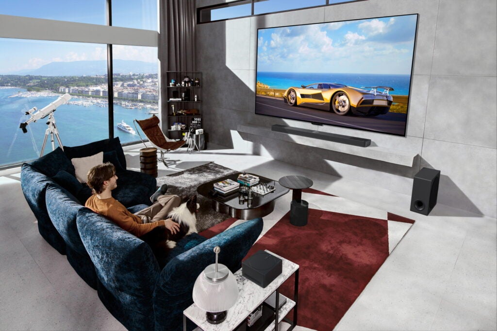 LG OLED M4 Fernseher