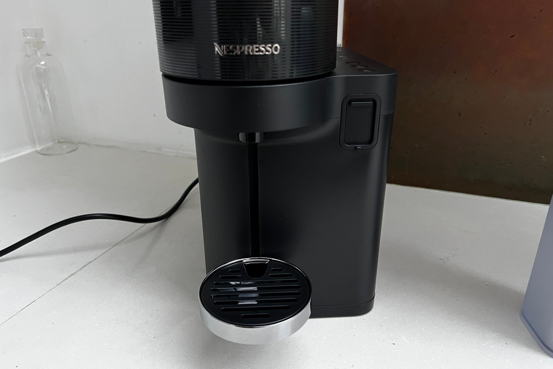 Nespresso Vertuo Lattissima vorne