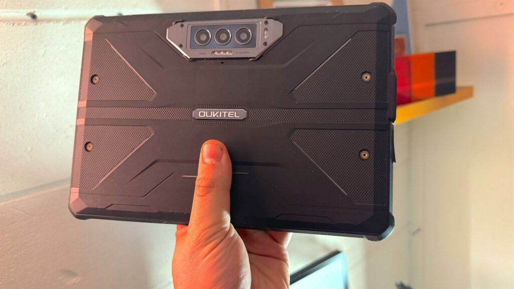 Rückseite des Oukitel RT7 Titan 5G