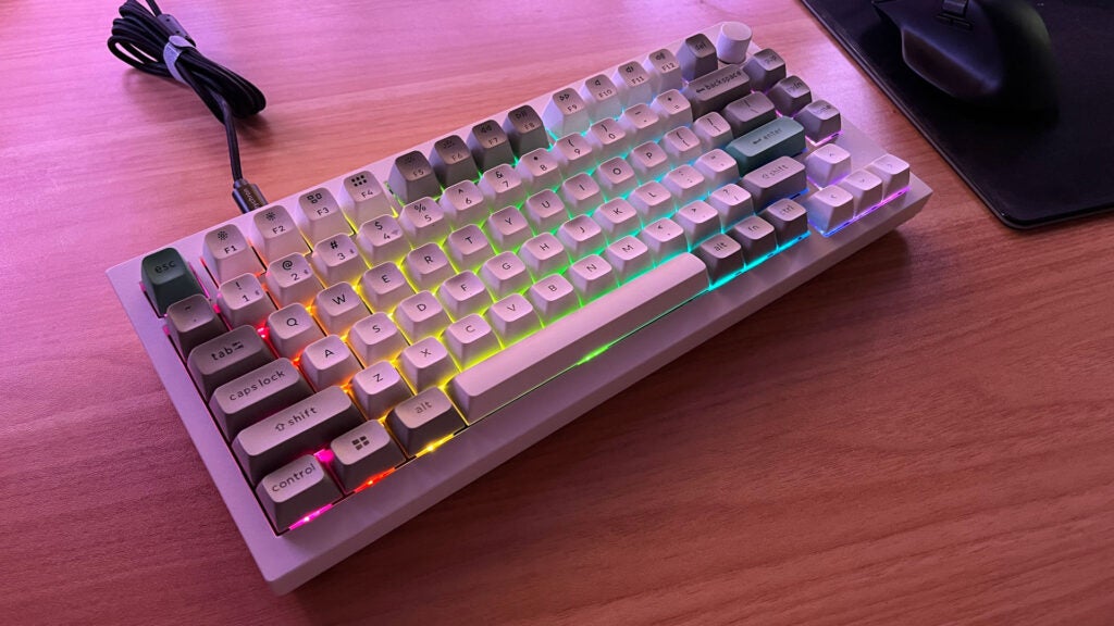 Die RGB-Lichteffekte des Keychron Q1 Max.