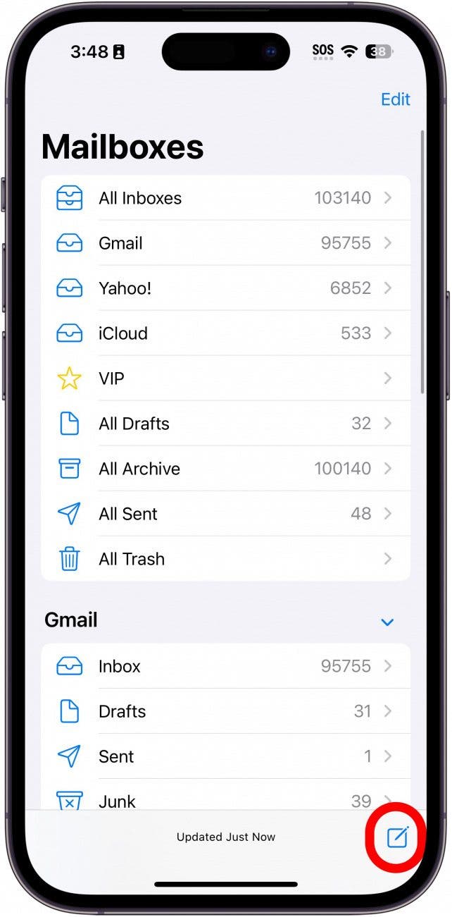 iPhone-Mail-App mit rot eingekreister Schaltfläche zum Verfassen einer Nachricht