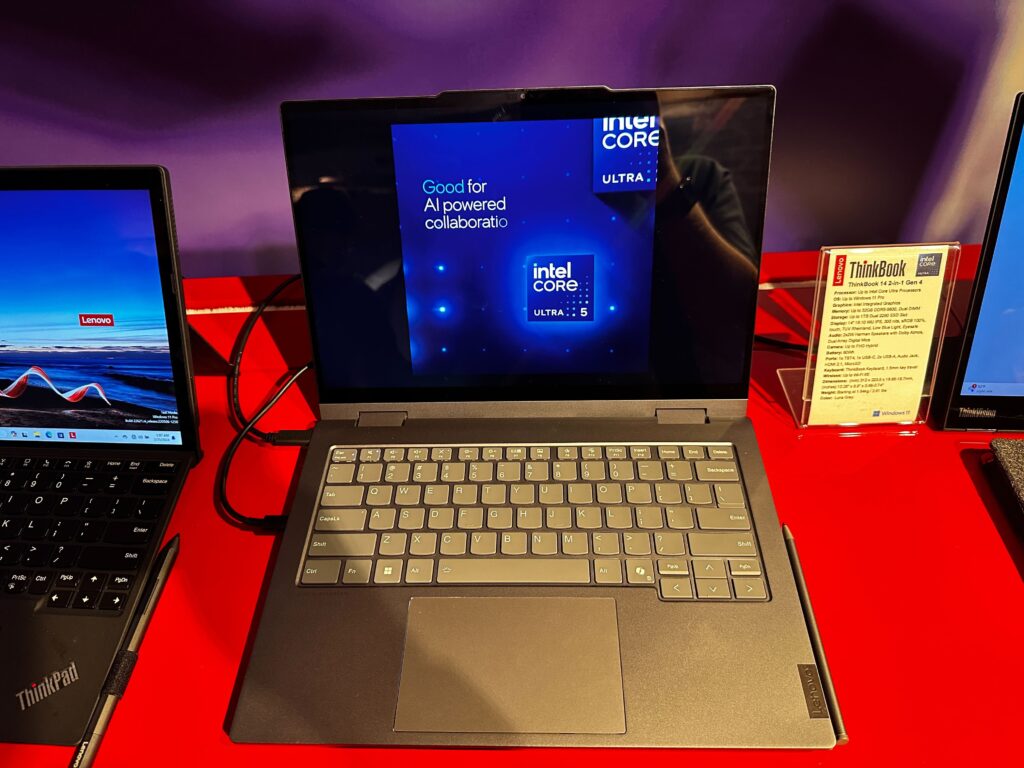 Vorderansicht des Lenovo ThinkBook 14 2-in-1 Gen 4