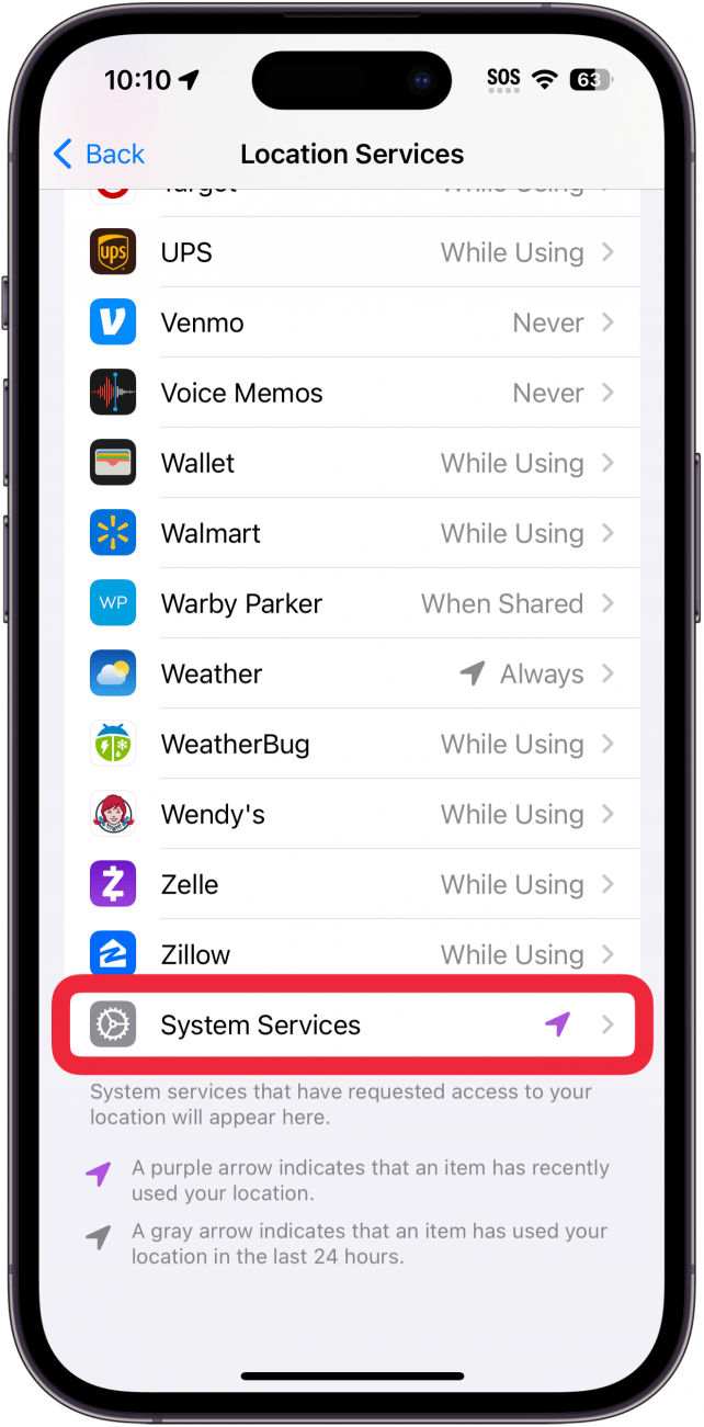 Einstellungen für iPhone-Standortdienste mit einem roten Kästchen um die Systemdienste