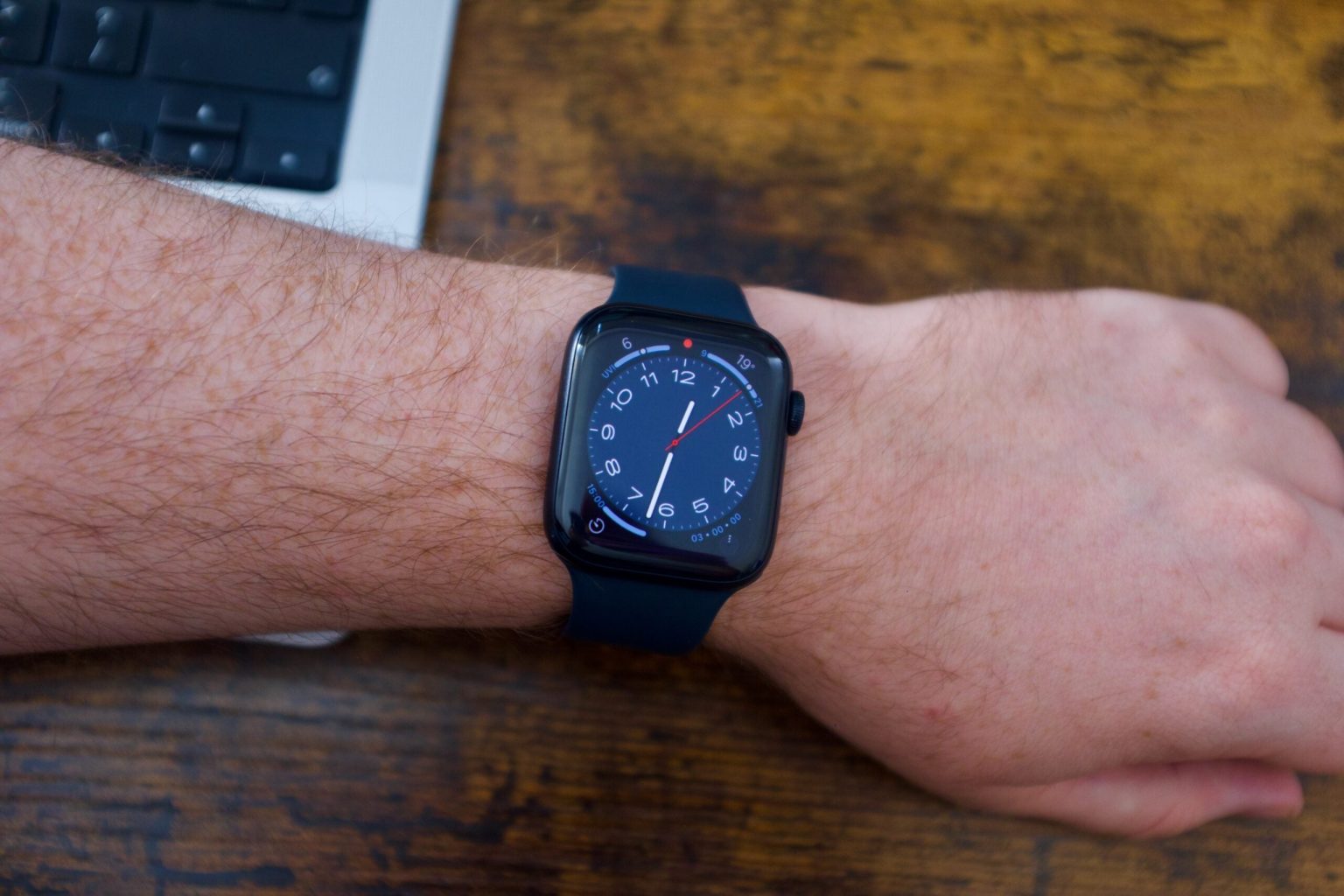 Garmin Forerunner 165 vs Apple Watch SE 2 Welche sollten