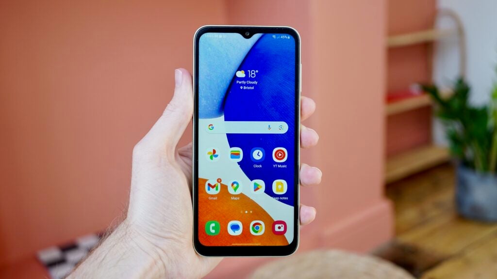 Galaxy A14 5G in der Hand