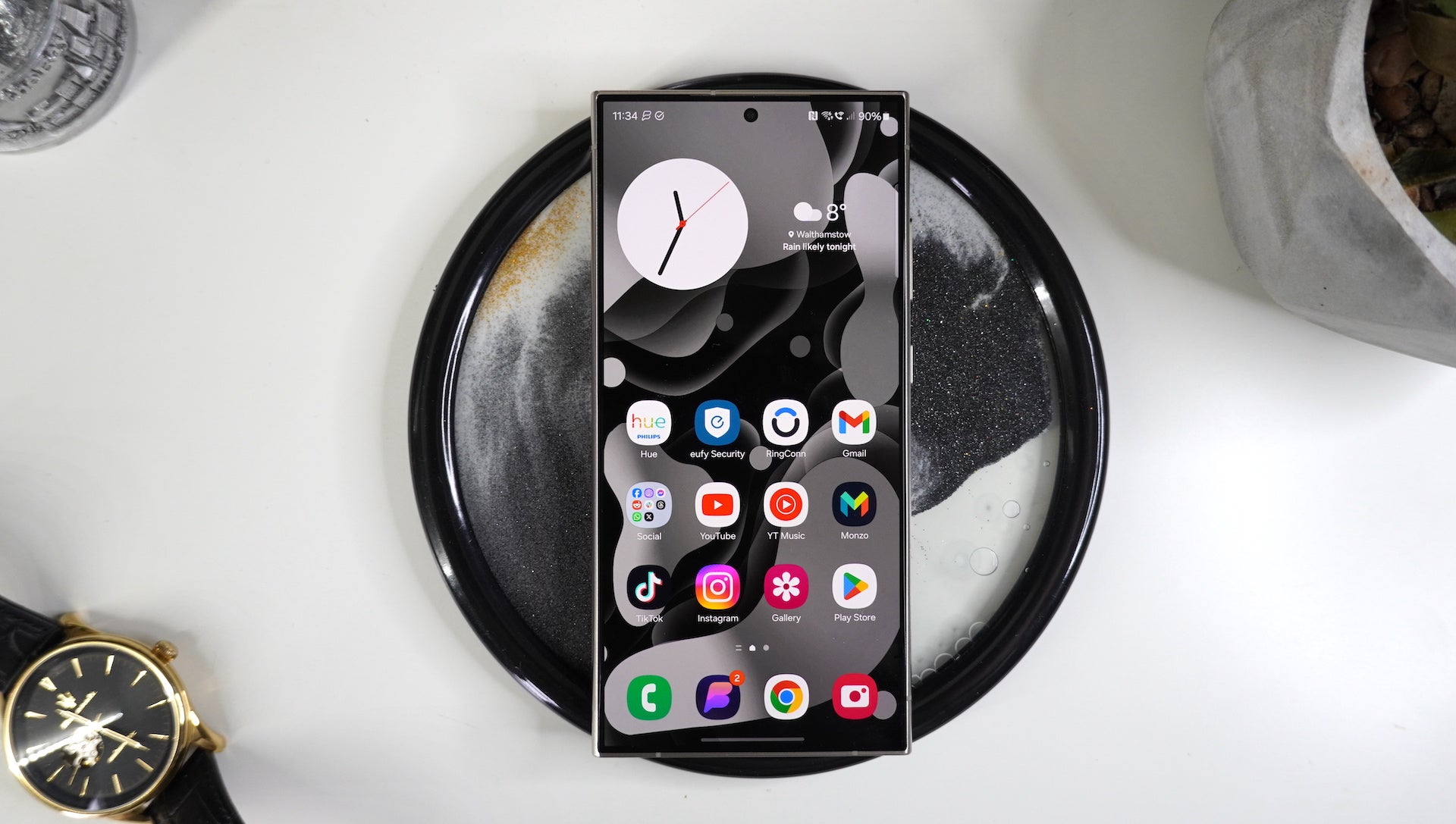 Samsung Galaxy S24 Ultra vs iPhone 15 Pro Max Welches