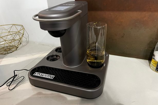 1709760290 Rezension zu Bartesian Cocktail Maker