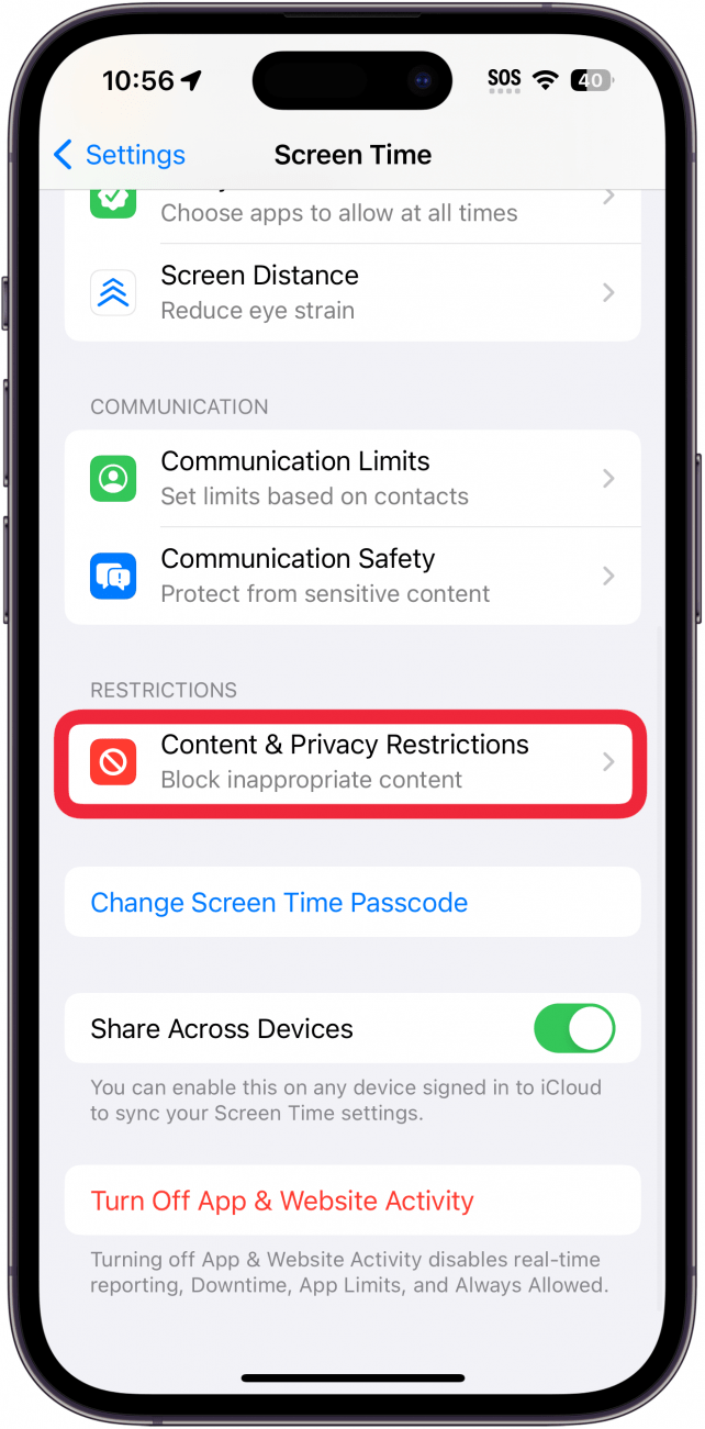 iPhone-Bildschirmzeiteinstellungen mit einem roten Kästchen um Inhalts- und Datenschutzbeschränkungen