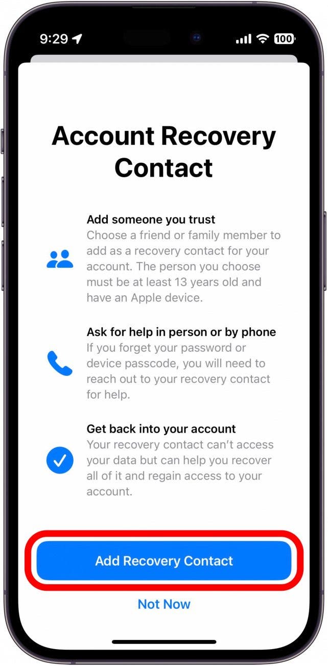 Einrichtungsprozess für die Wiederherstellung des Apple-ID-Kontos mit der rot eingekreisten Schaltfläche „Wiederherstellungskontakt hinzufügen“.
