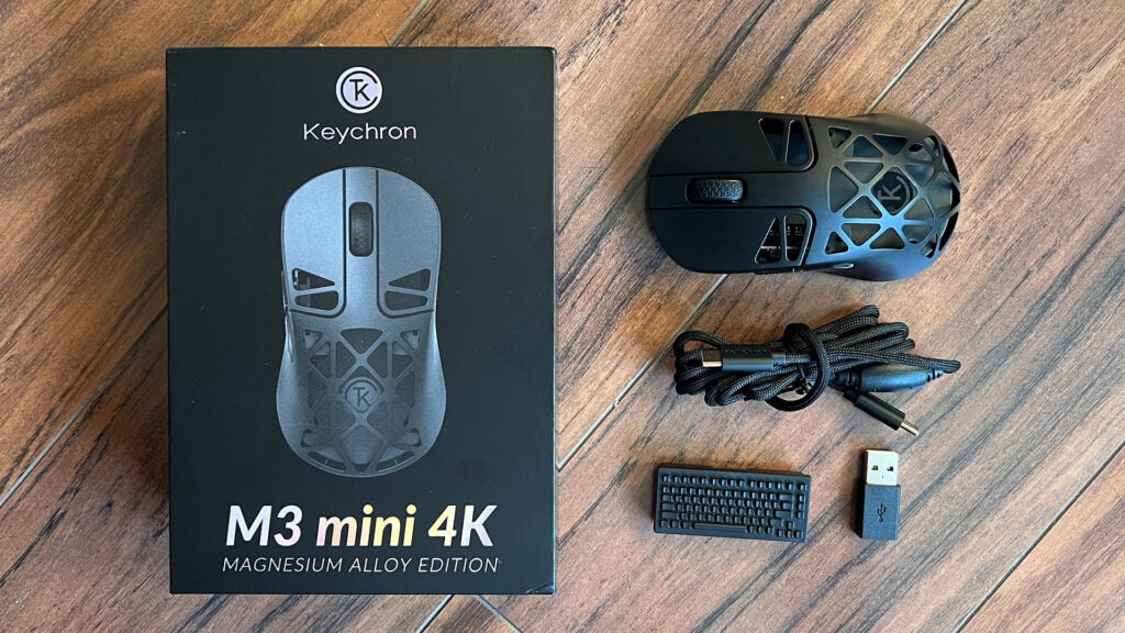 Das gesamte Keychron M3 4K Metal Edition-Paket.