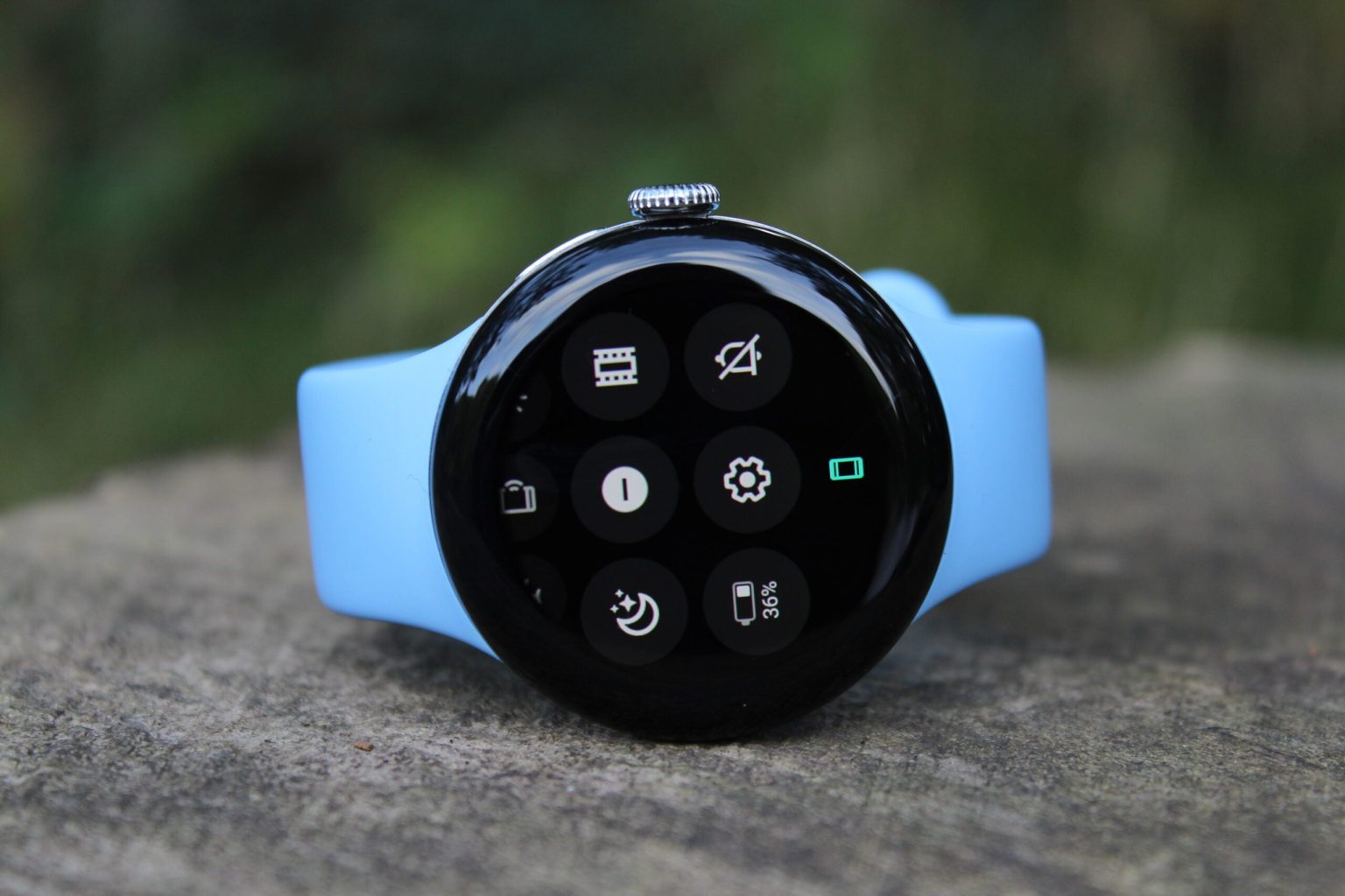 Die Pixel Watch 2 ist endlich guenstiger als die Galaxy