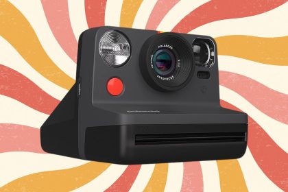 Erleben Sie die Polaroid Tage noch einmal mit diesem schicken Kamerapaket