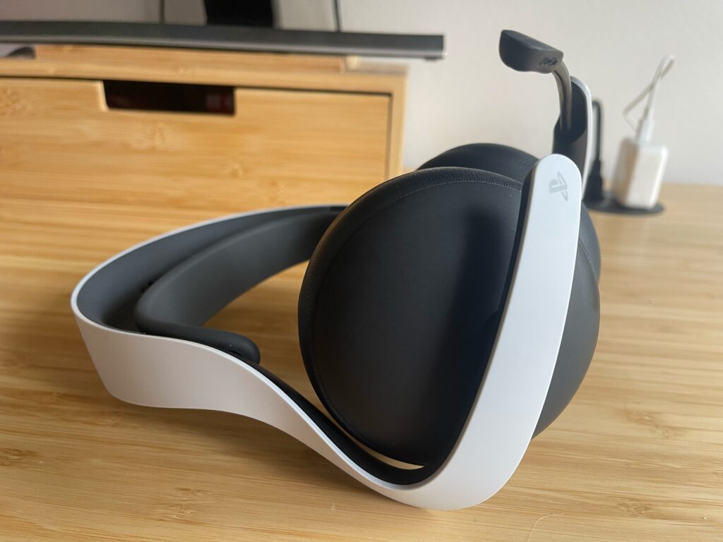 PlayStation Pulse Elite flach