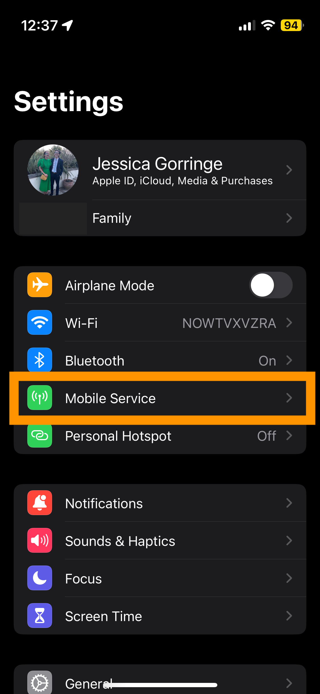 So beschraenken Sie die Datennutzung von Apps beim Roaming unter