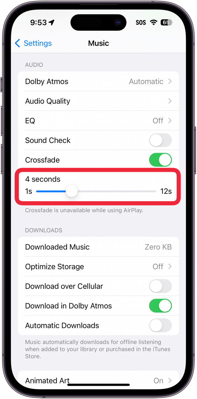 iPhone-Musikeinstellungen mit einem roten Kästchen um den Crossfade-Schieberegler, der auf 4 Sekunden eingestellt ist