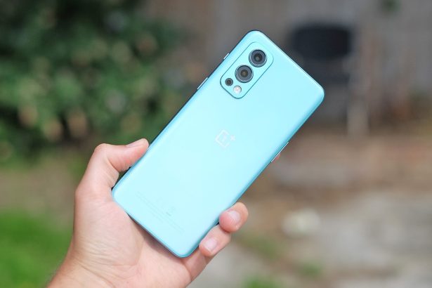 Das OnePlus Nord 2 ist zu einem unverschaemt niedrigen Preis