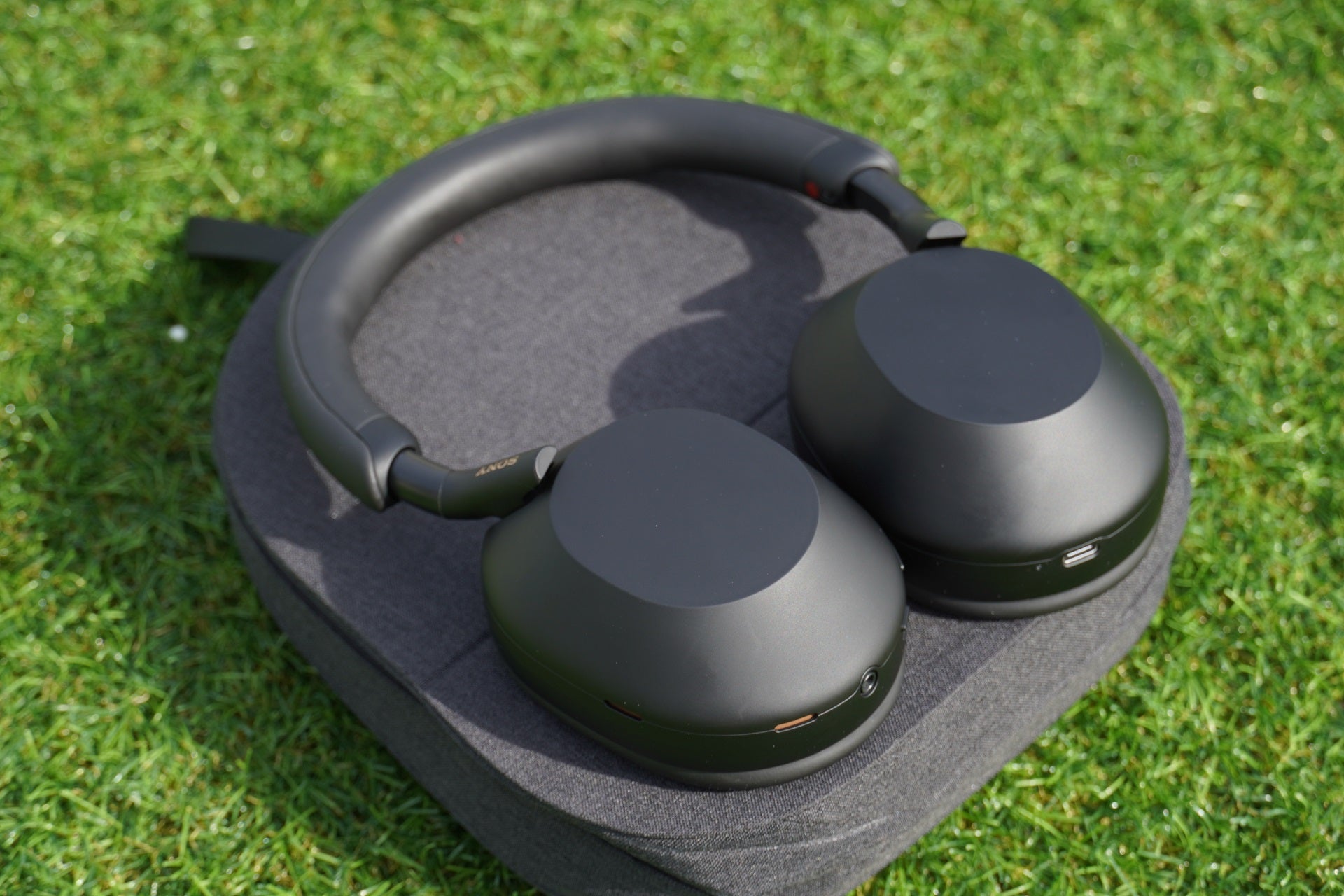 Die Kopfhoerer WH 1000XM5 von Sony sind mittlerweile ein absolutes Schnaeppchen