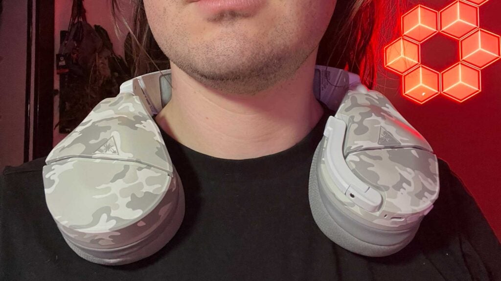 Die Schulterpassform des Turtle Beach Stealth 600 Gen 2 MAX