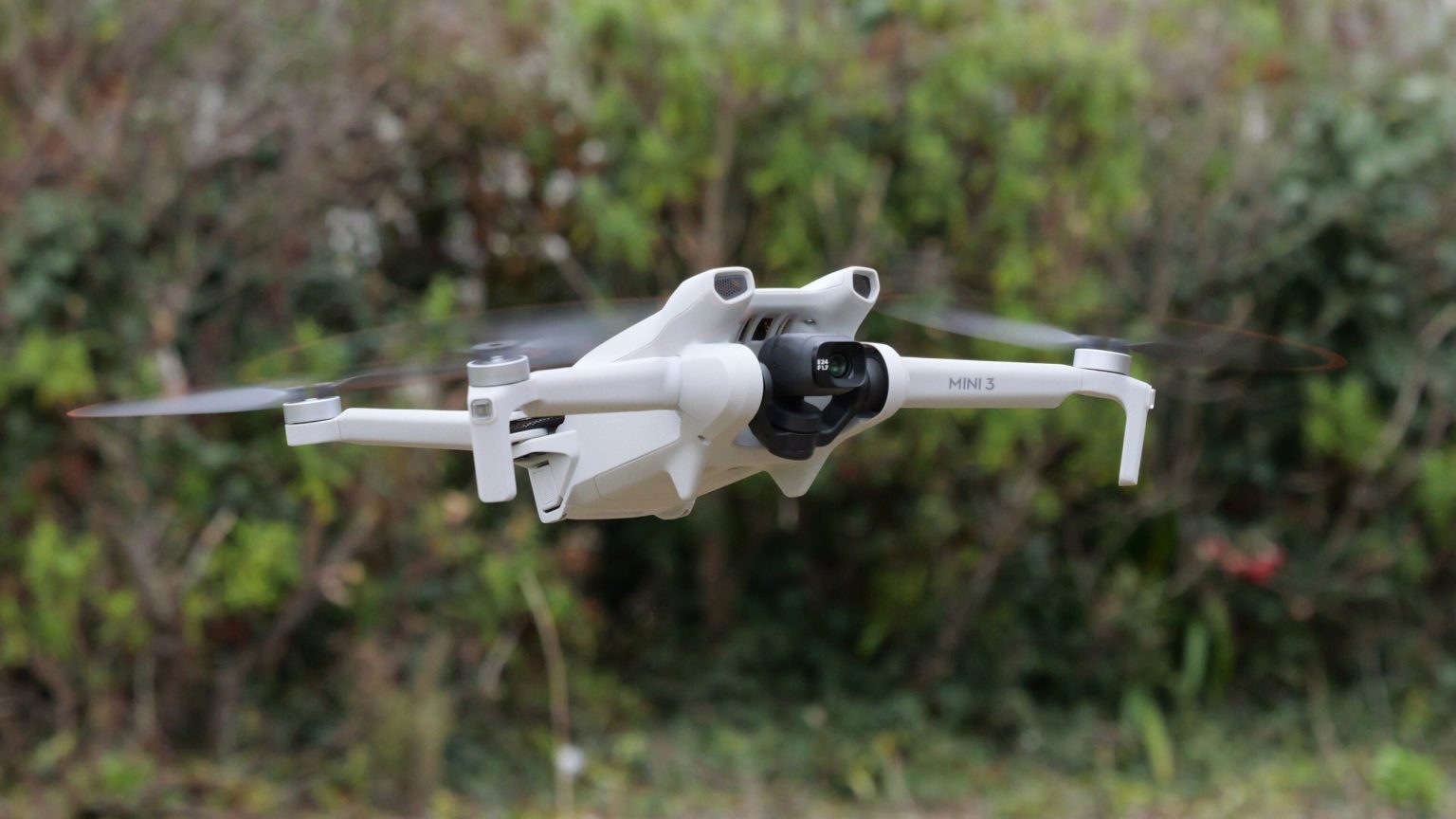 Die DJI Mini 3 Drohne ist wieder zu ihrem bisher niedrigsten