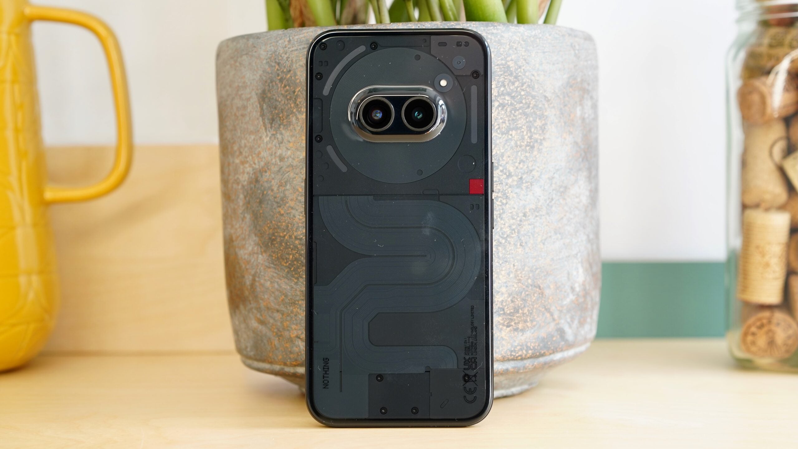 Meine John Lewis Mitglieder koennen das Nothing Phone 2a fuer unter