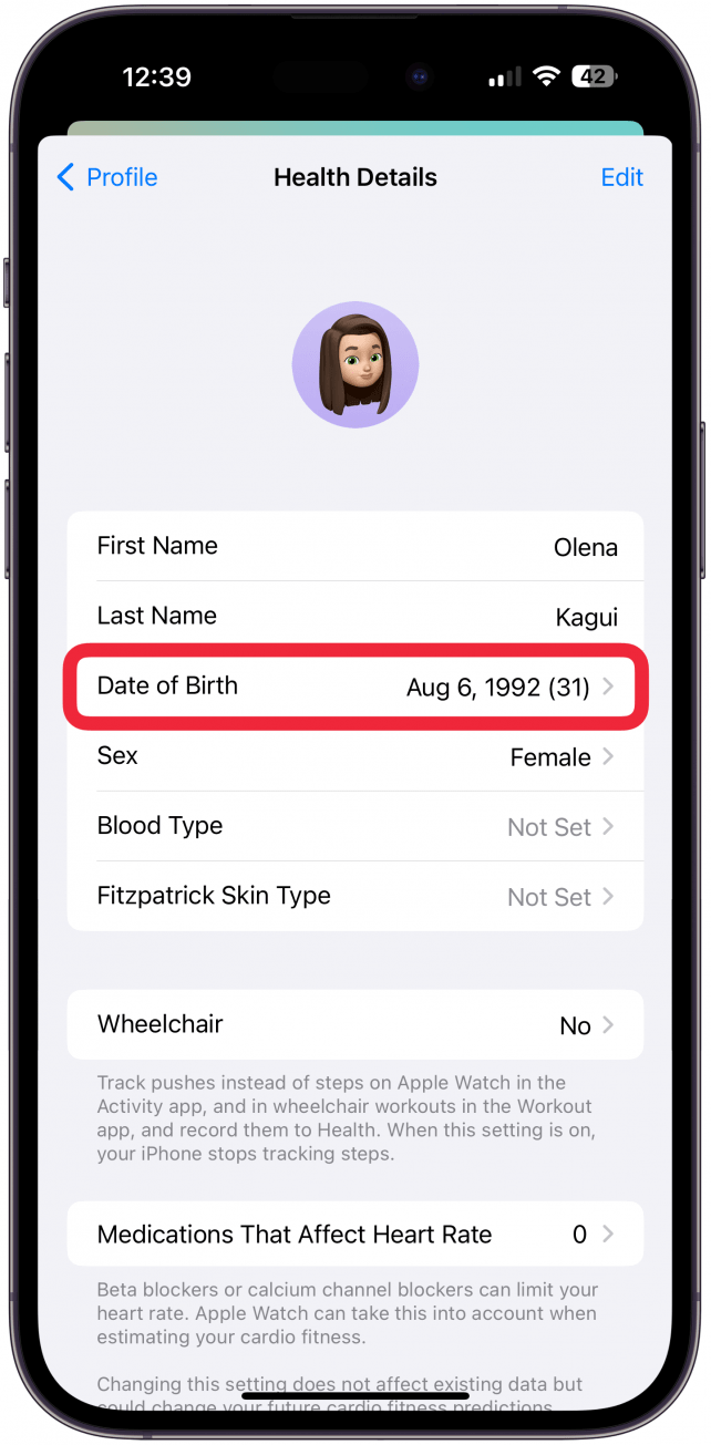 Geben Sie in der Health-App Ihre genaue Größe, Ihr Gewicht und Ihr Alter ein, damit Ihre Uhr überprüfen kann, was eine gesunde Herzfrequenz für eine Person Ihres Alters und Körperbaus ist.
