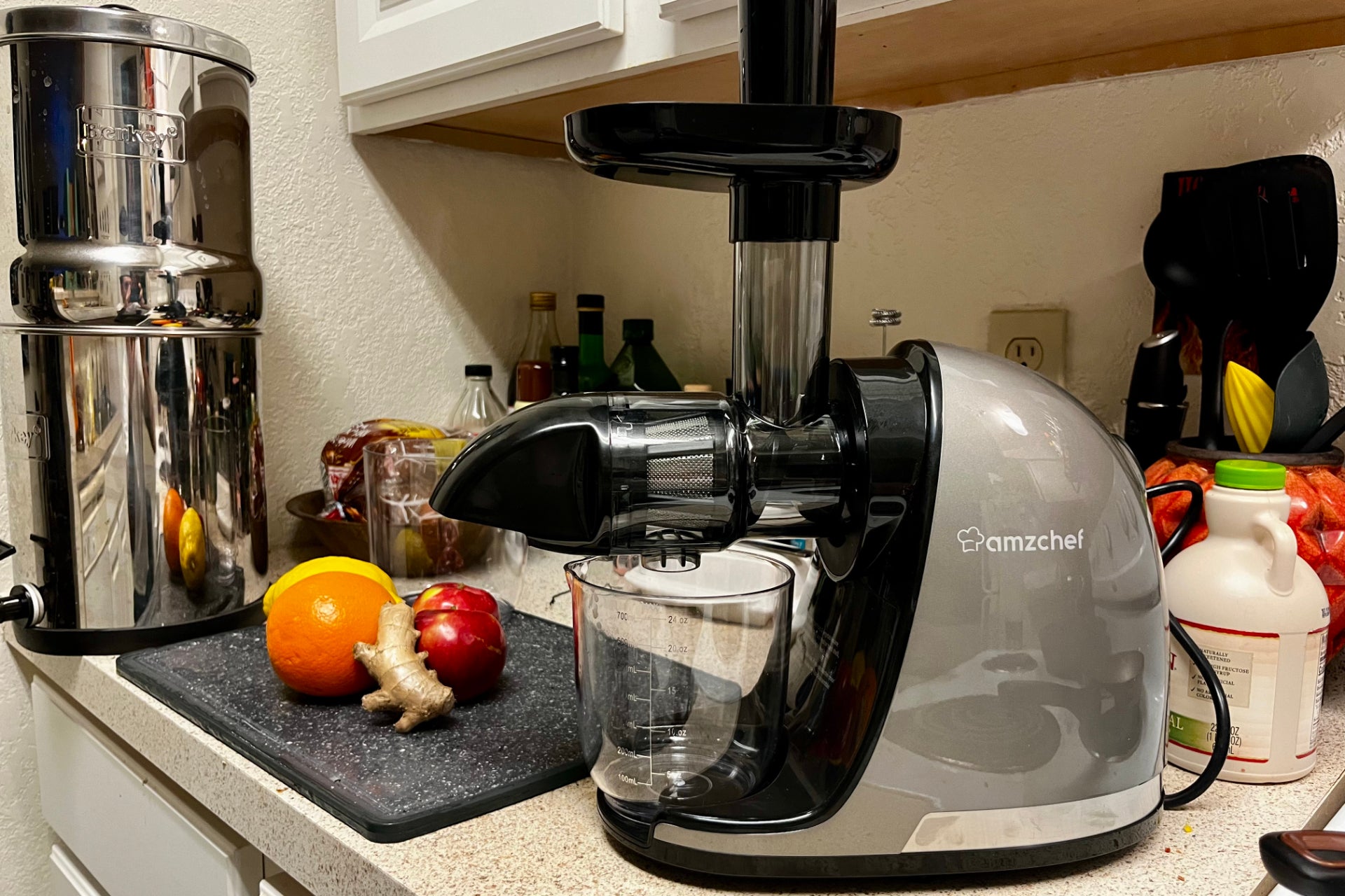 AMZCHEF Slow Juicer ZM1501 Seitenansicht