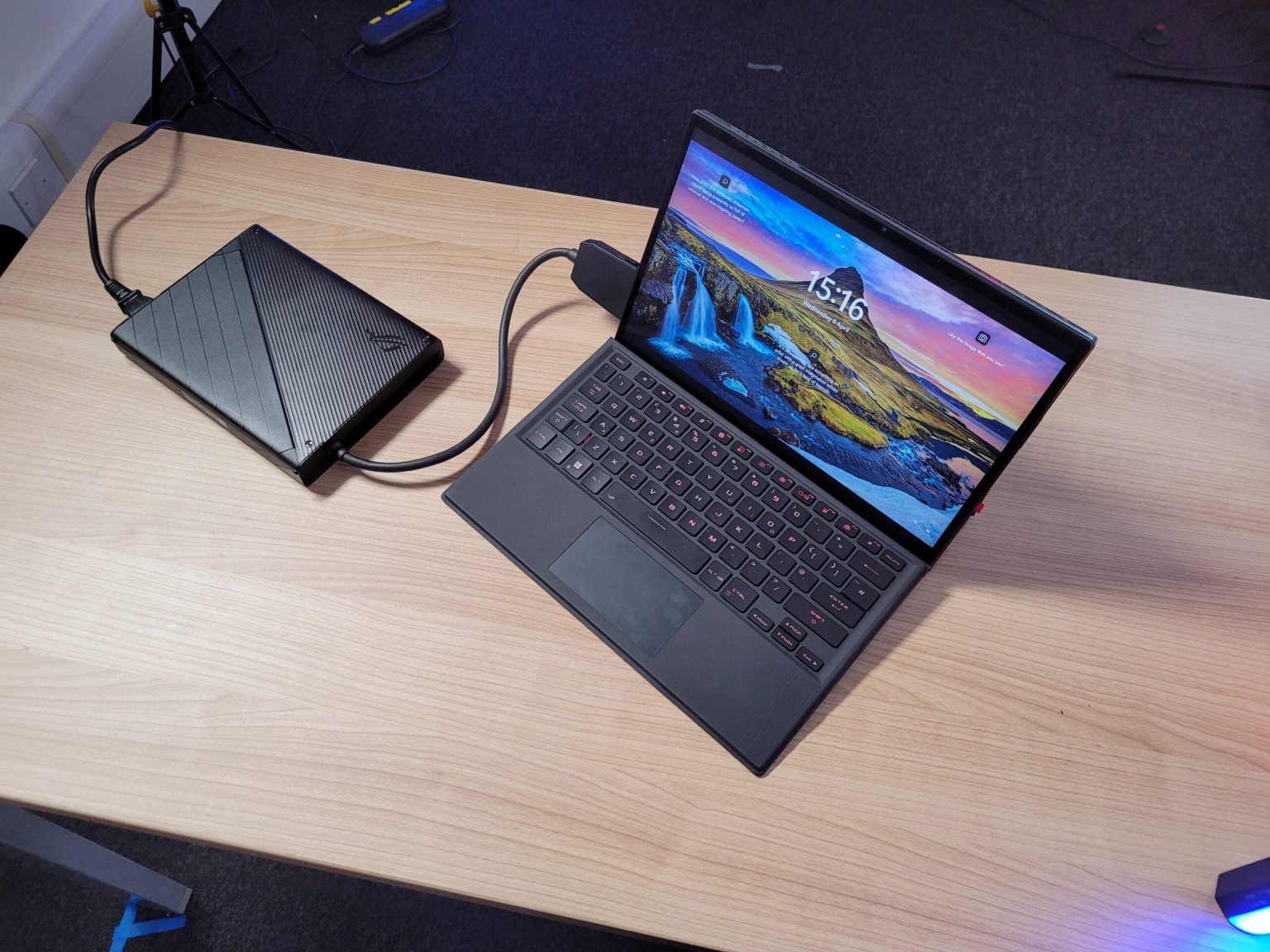 Der Preis fuer das einzigartige tragbare Gaming Geraet von Asus ist