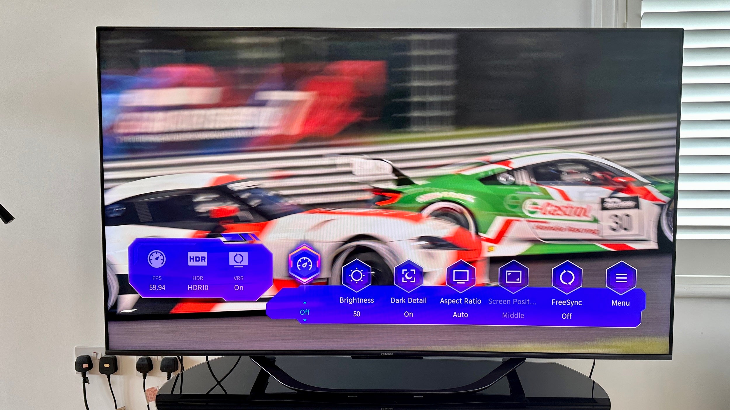Hisense hat gerade Mini LED Fernseher erschwinglich gemacht