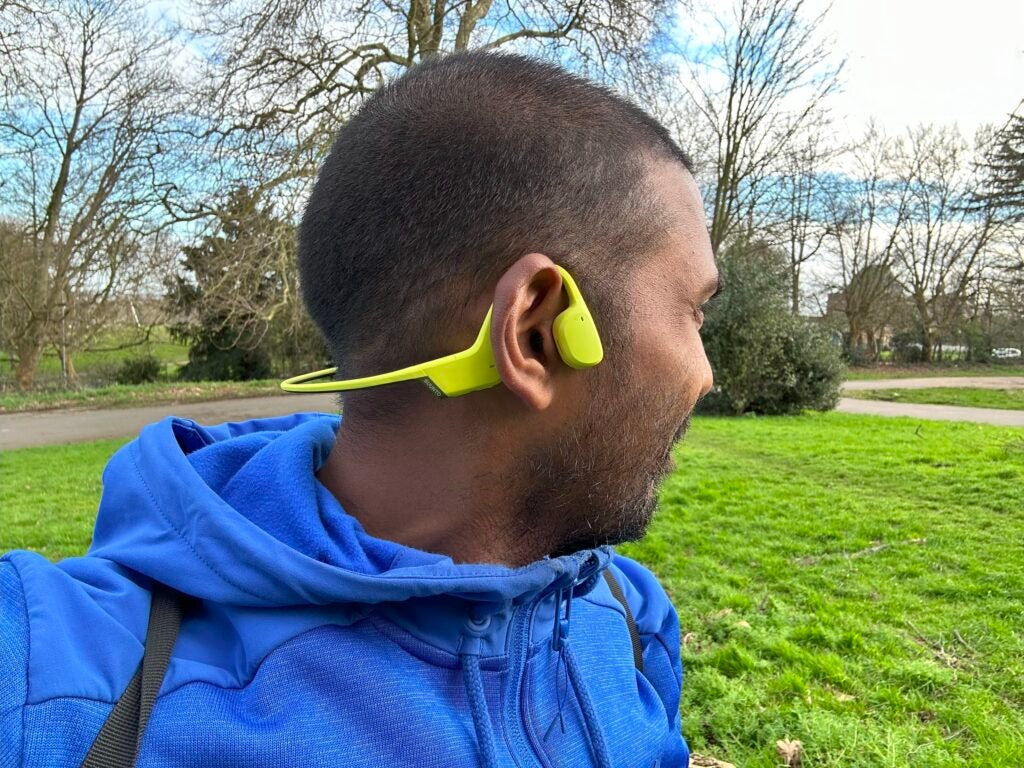 Suunto Sonic getragen von Rezensenten