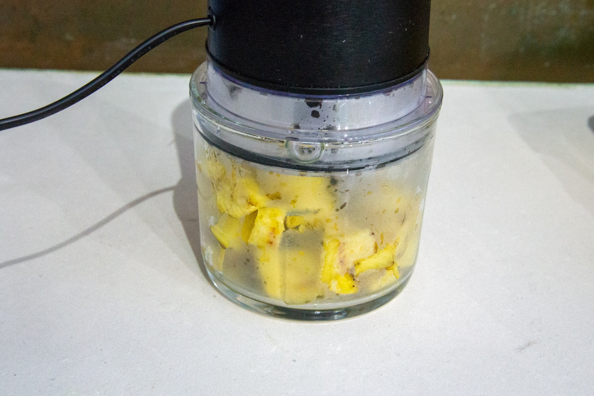 Haier I-Master Serie 5 Kompakt-Küchenmaschine Ananas