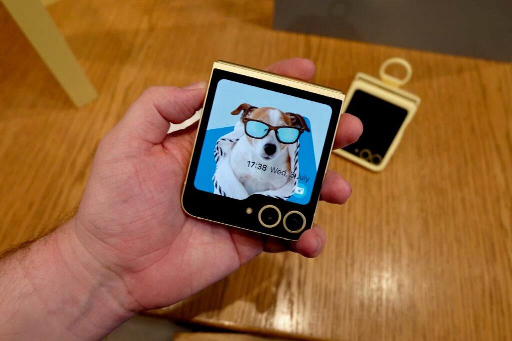 Samsung Galaxy Z Flip 6 Cover-Bildschirm