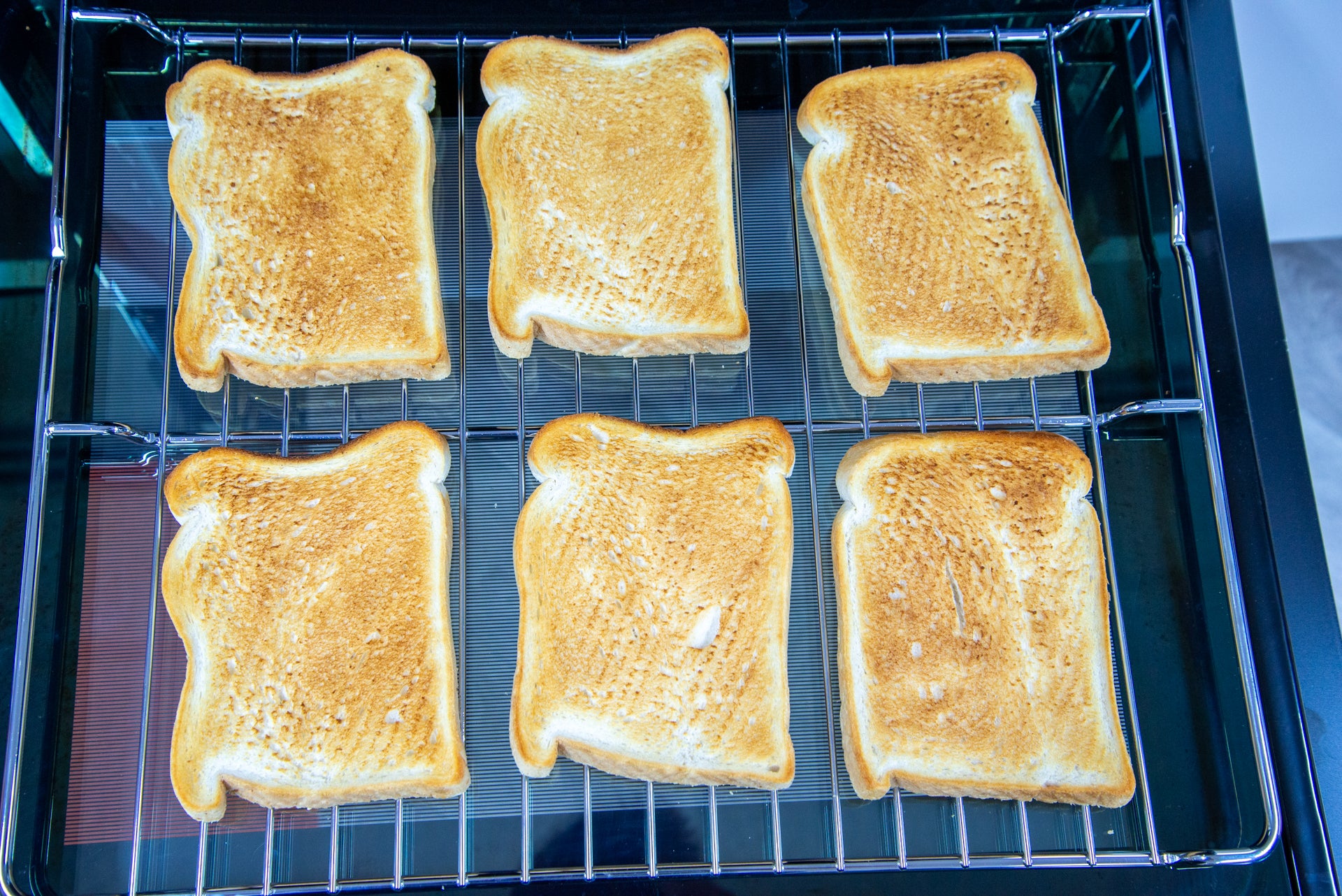Hotpoint SI4S854CBL Grilltest