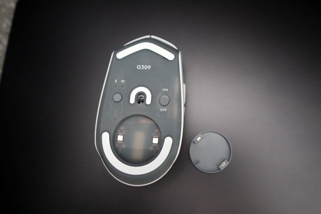 Unterseite - Logitech G309 Lightspeed