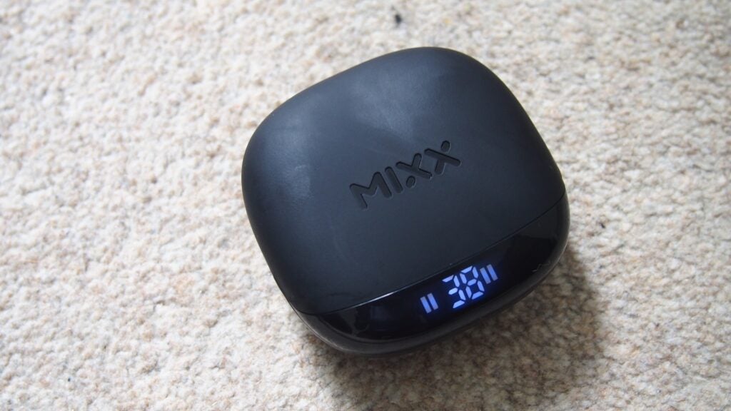 Mixx StreamBuds Sport Charge 2 Ladeetui